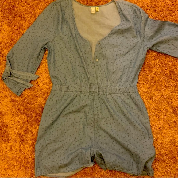 Susina Shormper 🤷‍♀️🤷‍♀️ (short meets romper) - Picture 1 of 4